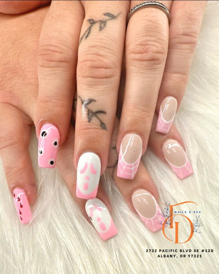 Nail Care and Art: Creating Beautiful Moments for Confident Women